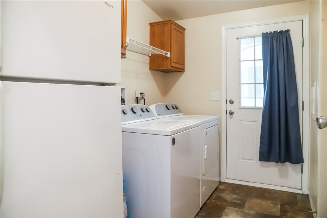 2706 W Ashlan Ave, Fresno, CA 93705