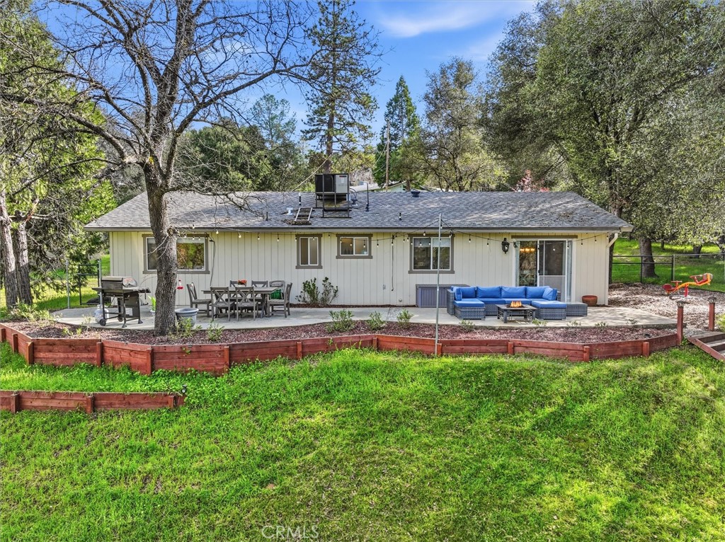 50047 Hangtree, Oakhurst, CA 93644