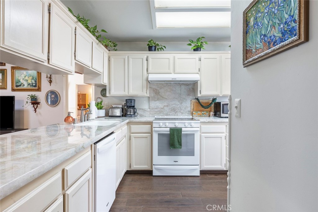 8735 N Cedar Ave #147, Fresno, CA 93720