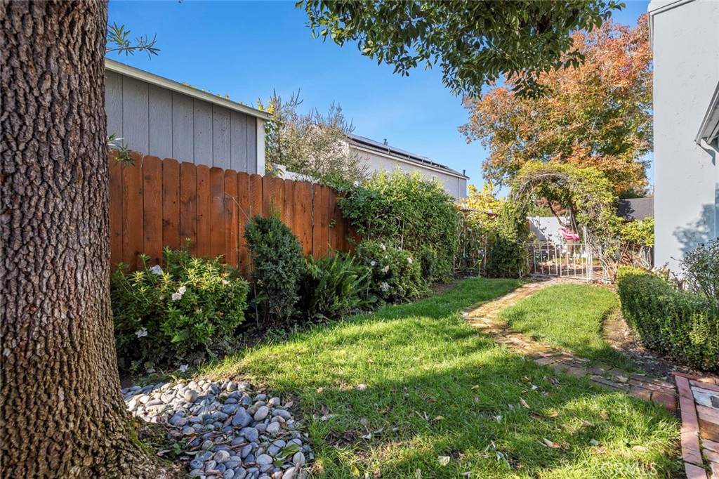 8735 N Cedar Ave #147, Fresno, CA 93720