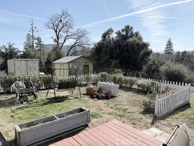 39468 Summit Dr, Oakhurst, CA 93644