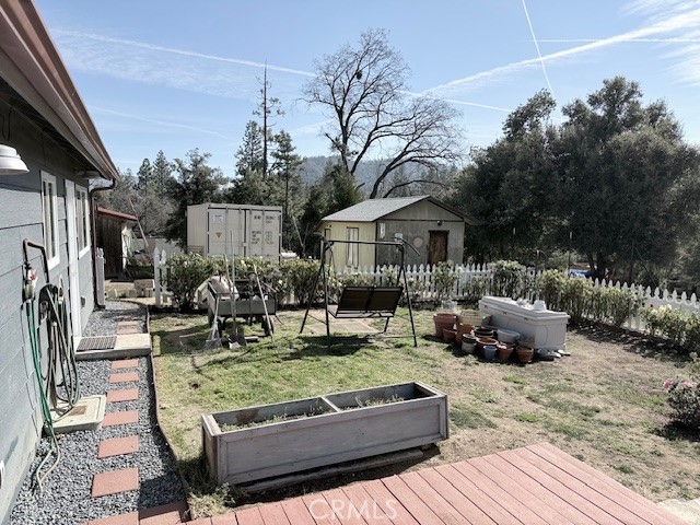 39468 Summit Dr, Oakhurst, CA 93644