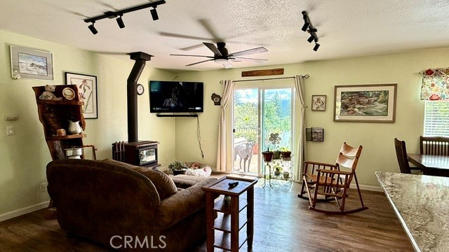 39468 Summit Dr, Oakhurst, CA 93644