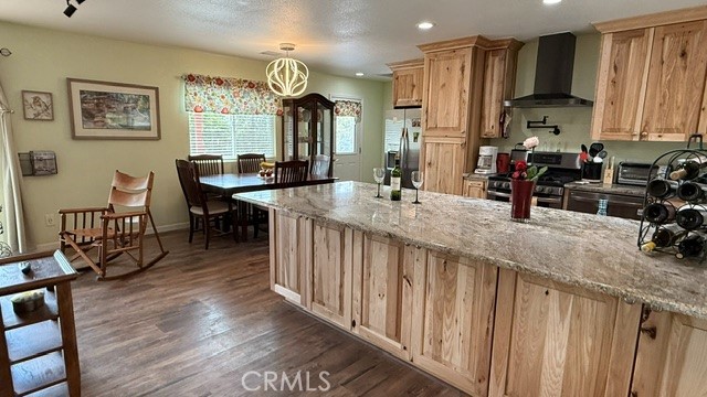 39468 Summit Dr, Oakhurst, CA 93644