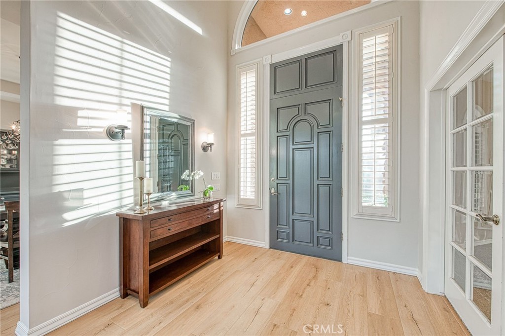 16115 Deer Path, Clovis, CA 93619