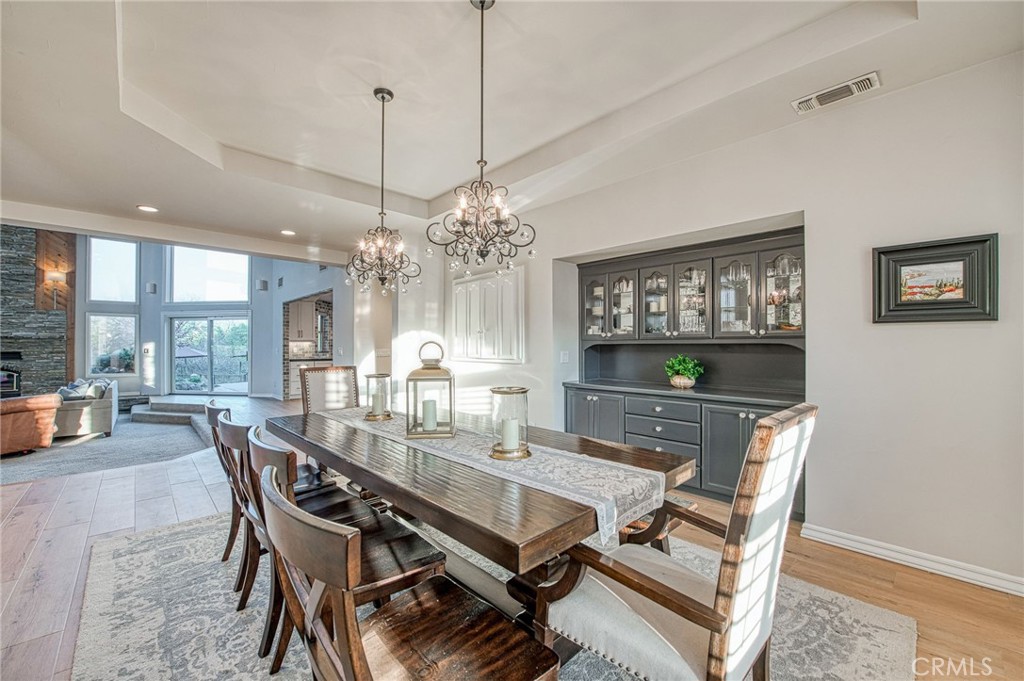 16115 Deer Path, Clovis, CA 93619