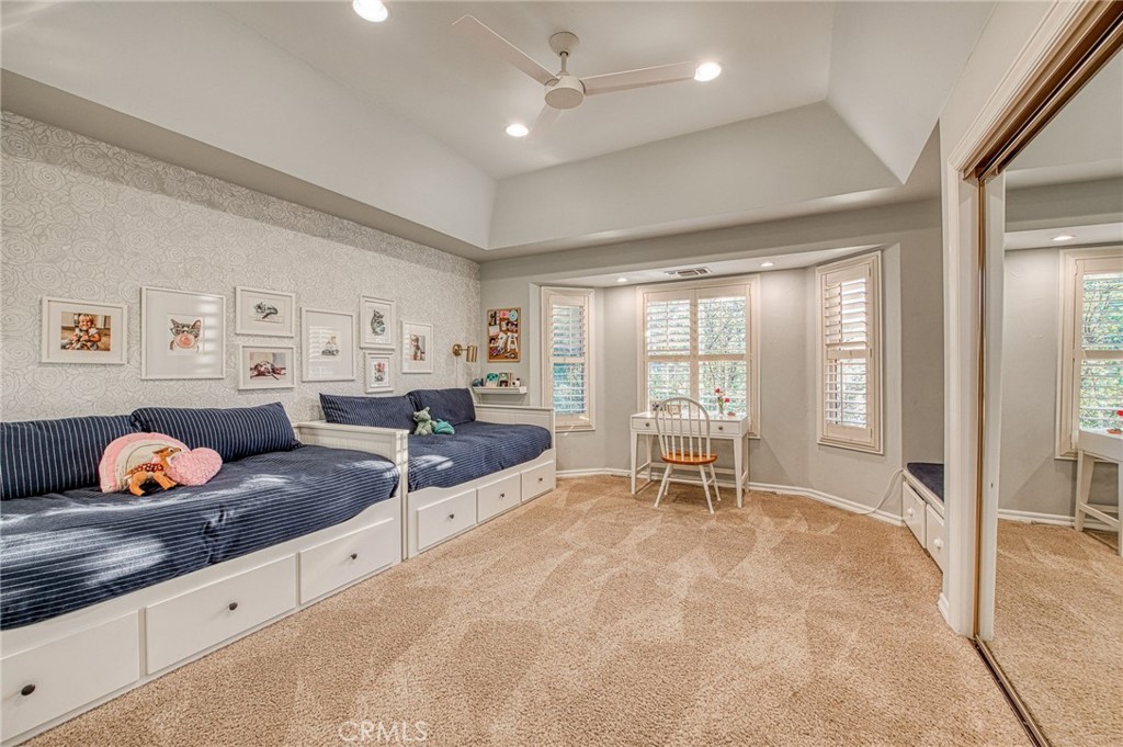 16115 Deer Path, Clovis, CA 93619