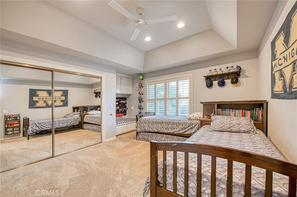 16115 Deer Path, Clovis, CA 93619