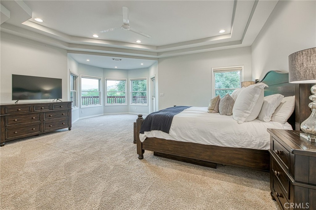 16115 Deer Path, Clovis, CA 93619