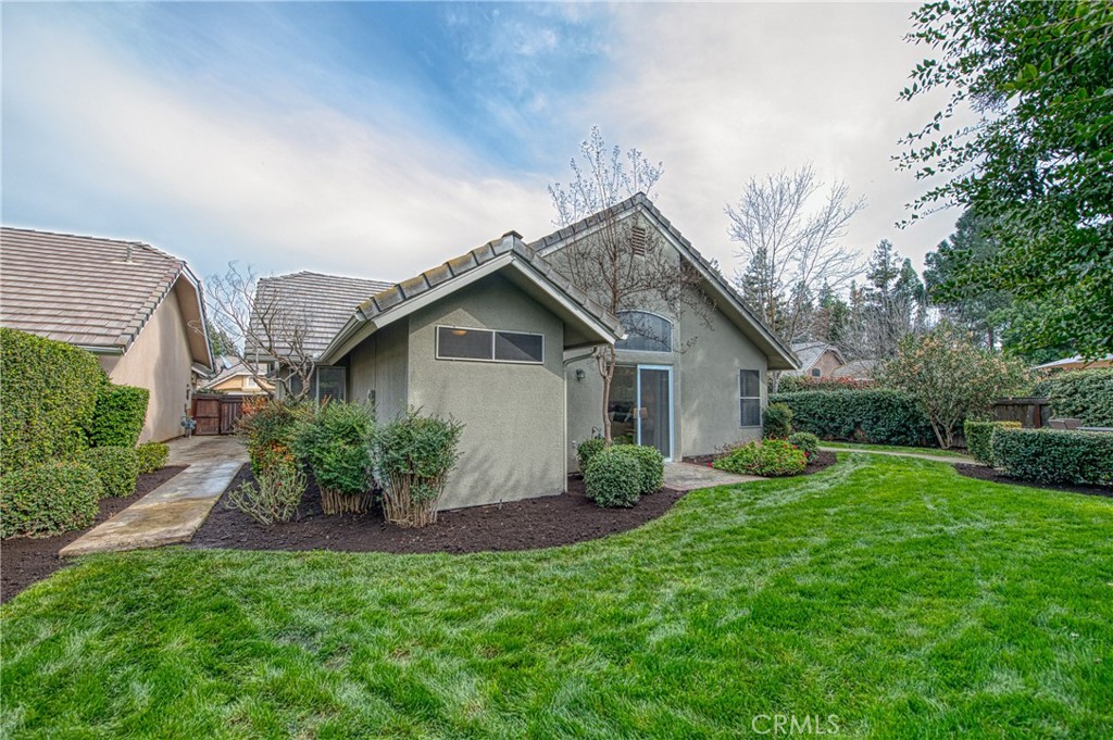 9225 N Bramwell St, Fresno, CA 93720