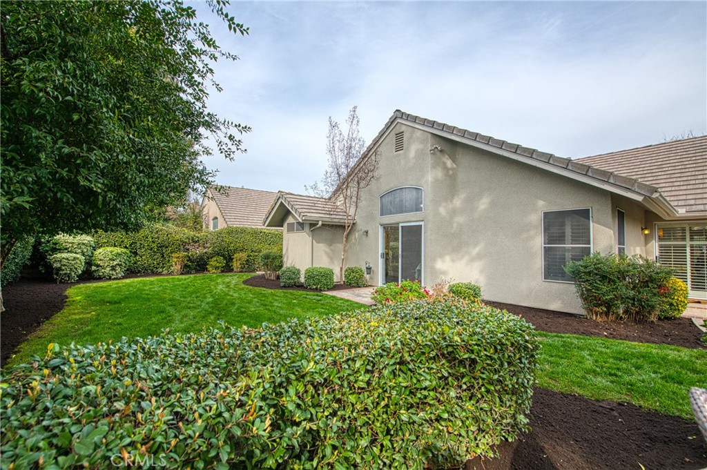 9225 N Bramwell St, Fresno, CA 93720