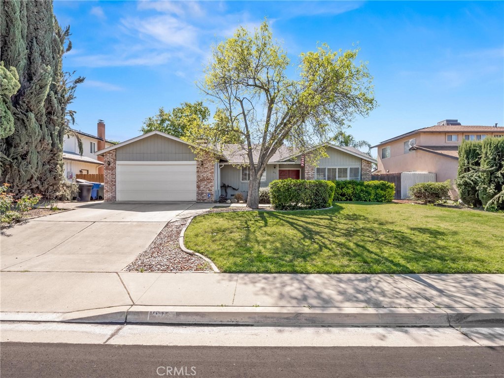873 Cedar, Lemoore, CA 93245