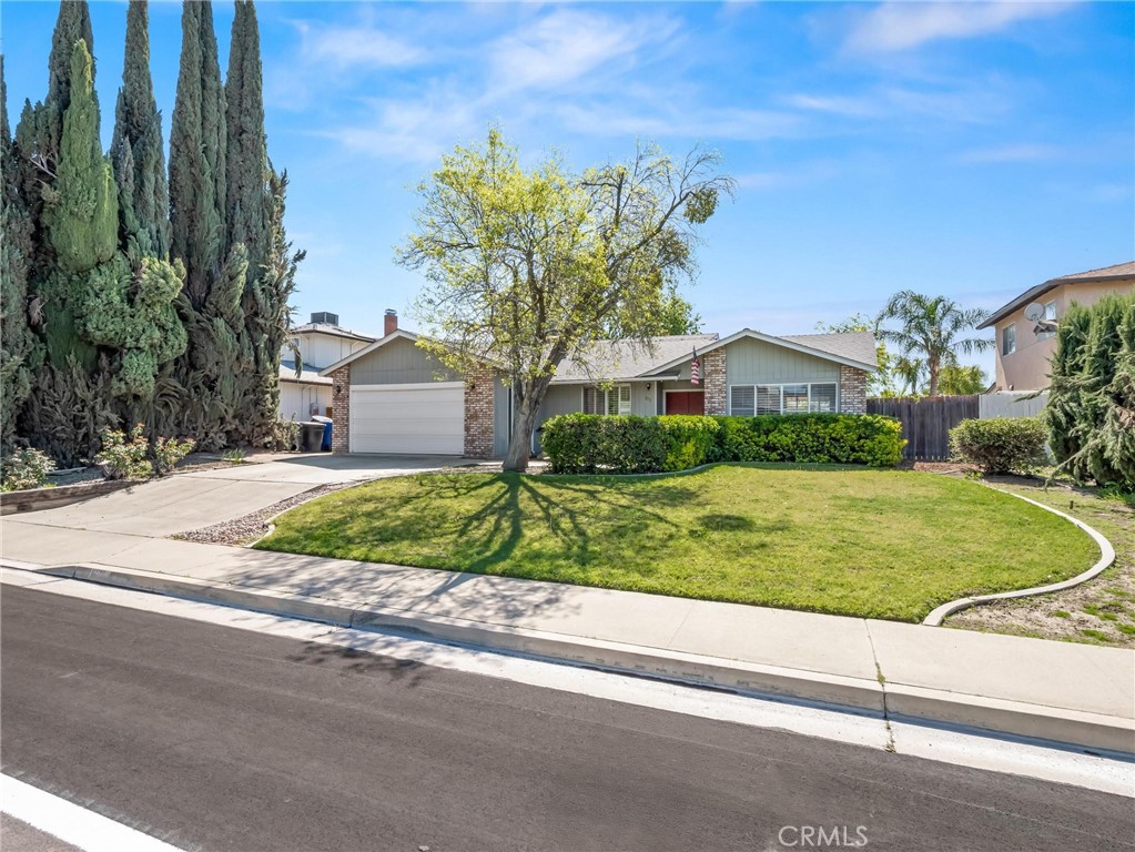 873 Cedar, Lemoore, CA 93245