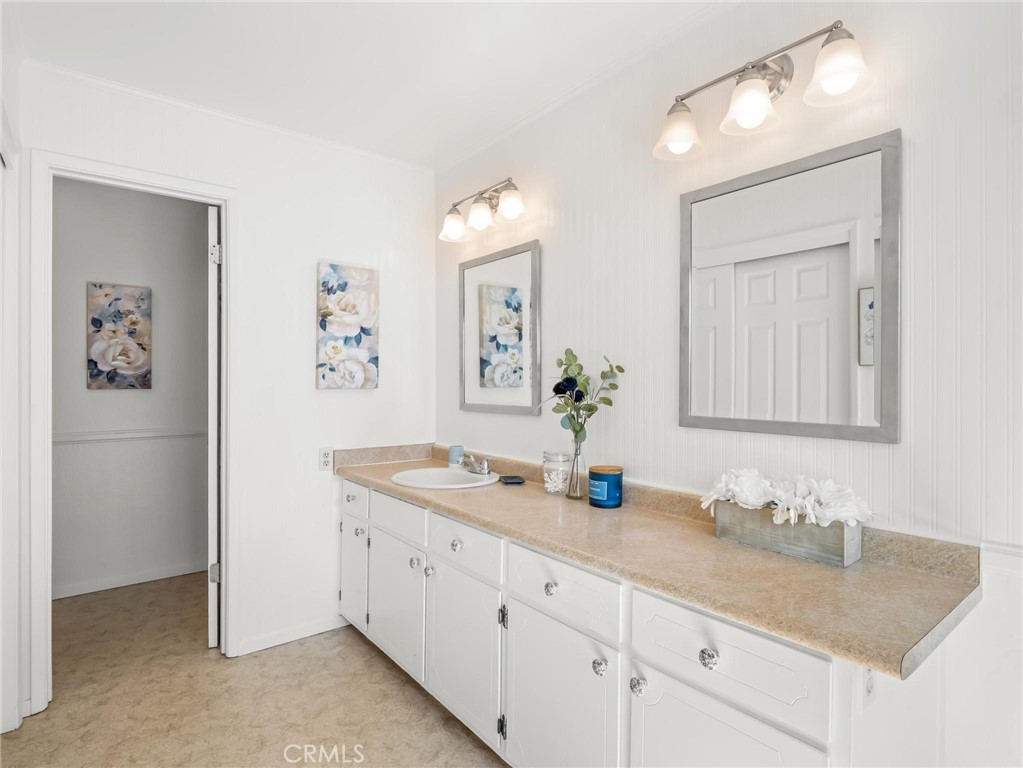 873 Cedar, Lemoore, CA 93245