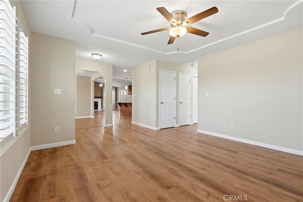 702 Montecito Ct, Lemoore, CA 93245