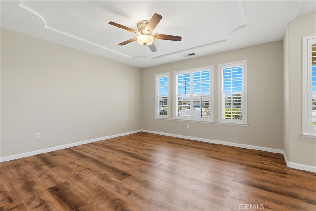 702 Montecito Ct, Lemoore, CA 93245