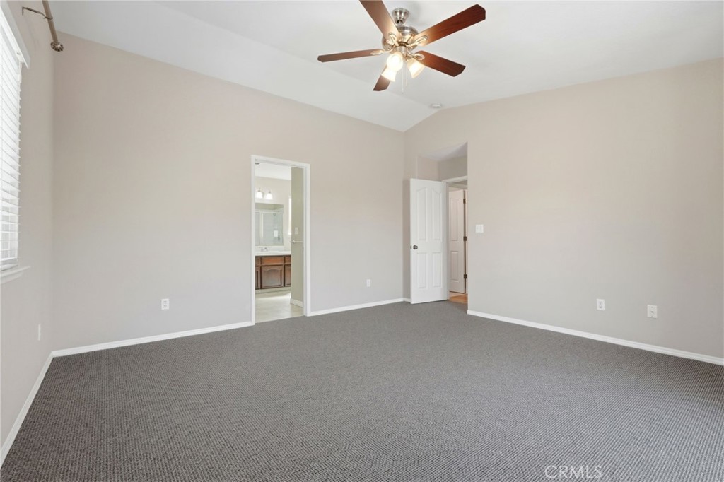 702 Montecito Ct, Lemoore, CA 93245