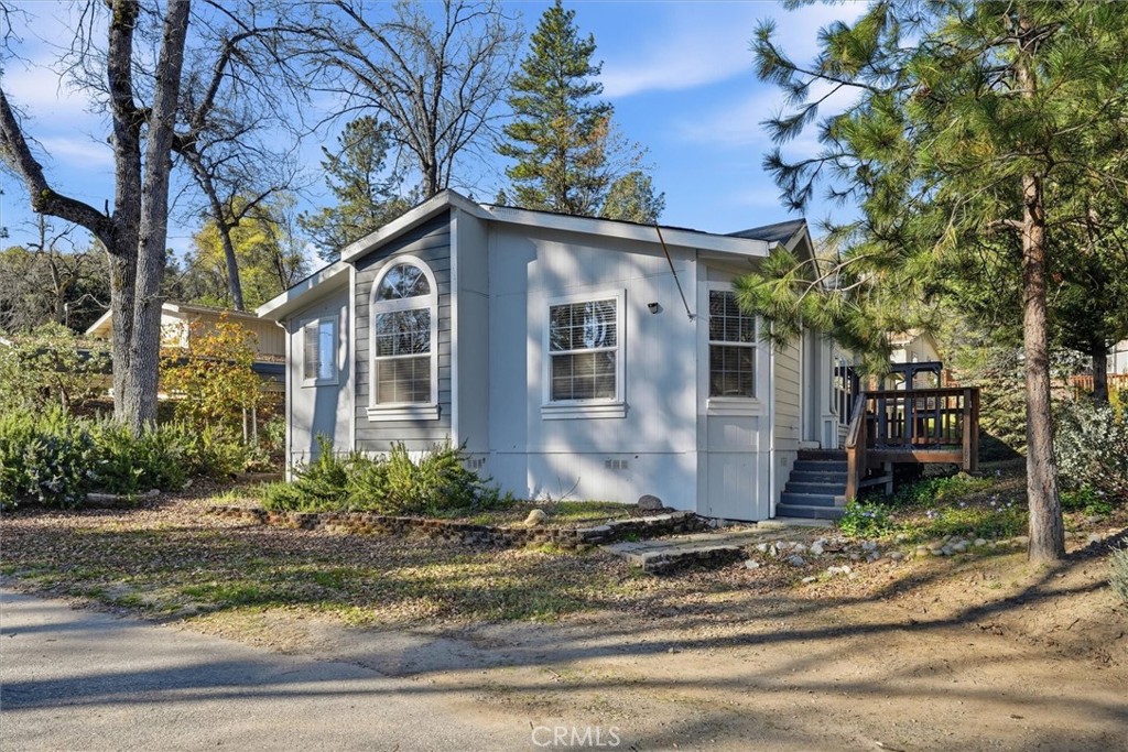 43555 Highway 41 #A15, Oakhurst, CA 93644