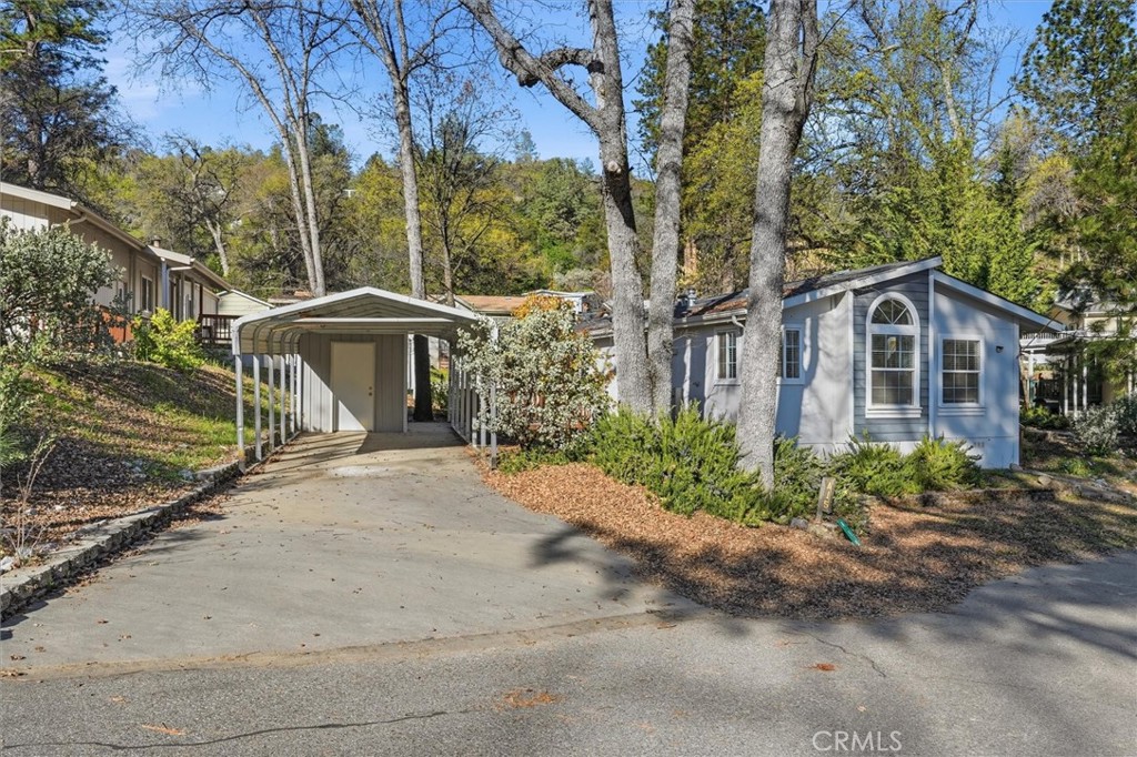 43555 Highway 41 #A15, Oakhurst, CA 93644