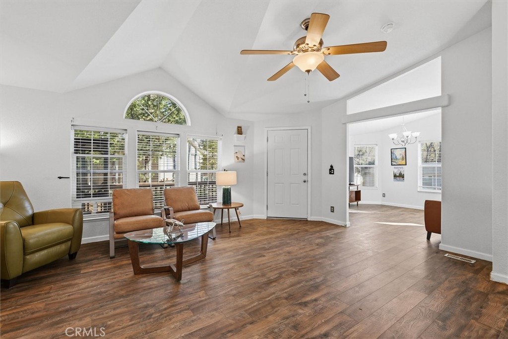 43555 Highway 41 #A15, Oakhurst, CA 93644