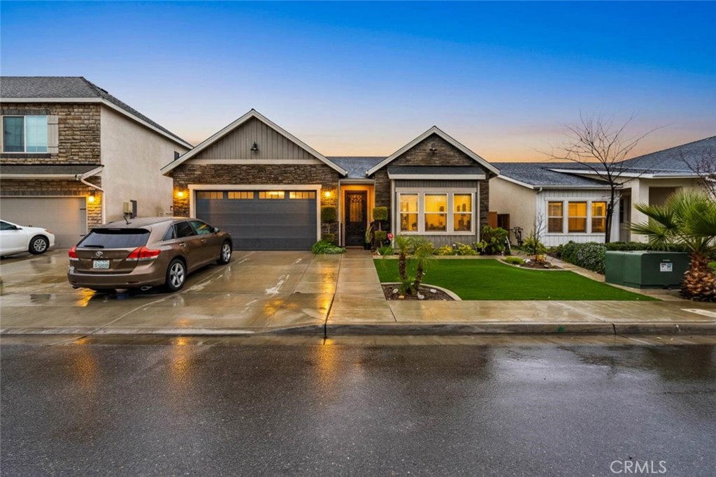 1553 N State, Fresno, CA 93722