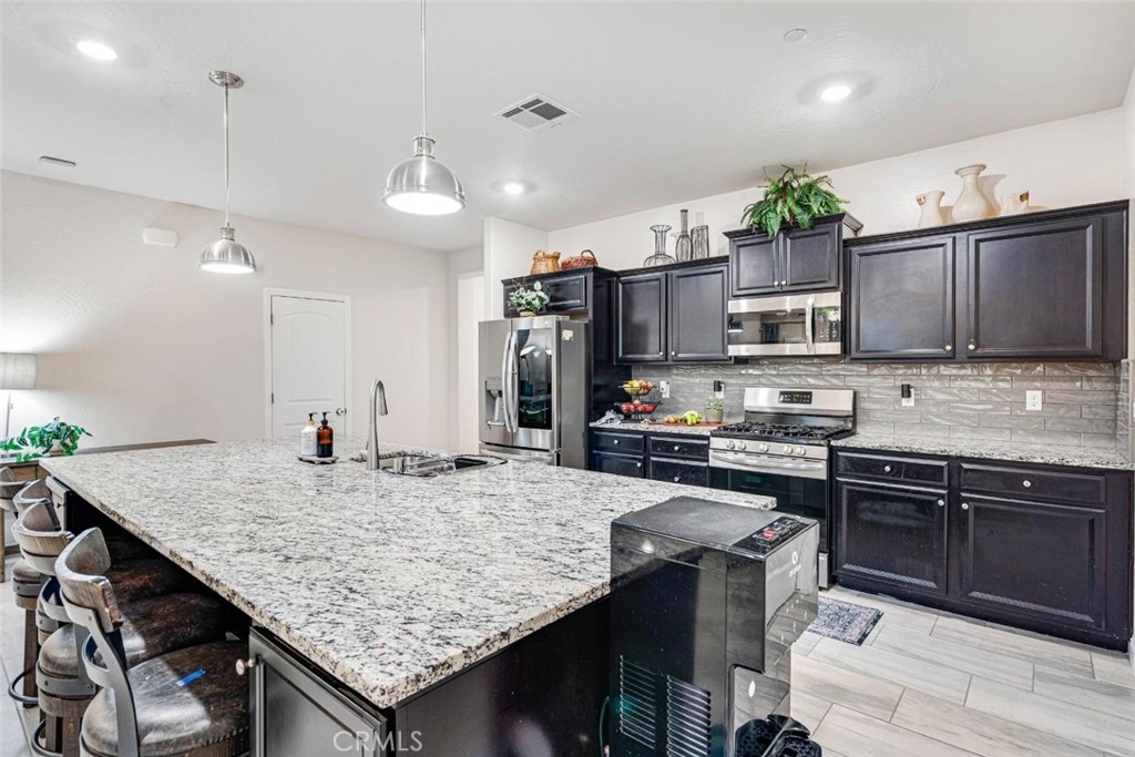 1553 N State, Fresno, CA 93722