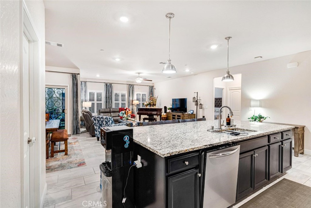 1553 N State, Fresno, CA 93722