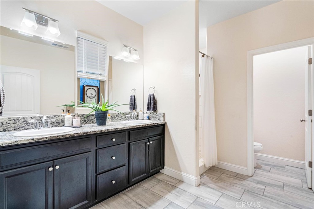 1553 N State, Fresno, CA 93722