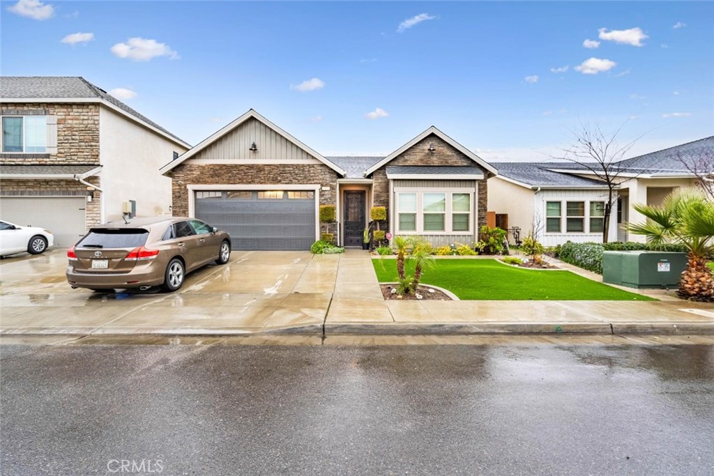 1553 N State, Fresno, CA 93722