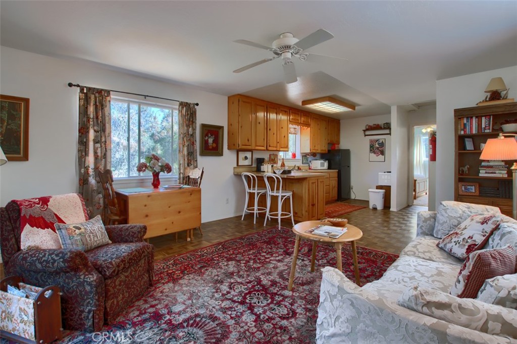 39406 John West Rd, Oakhurst, CA 93644