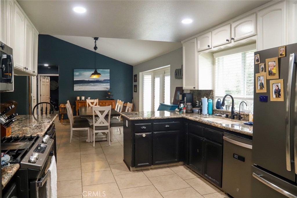 33478 Spreading Oak Ln, Auberry, CA 93602