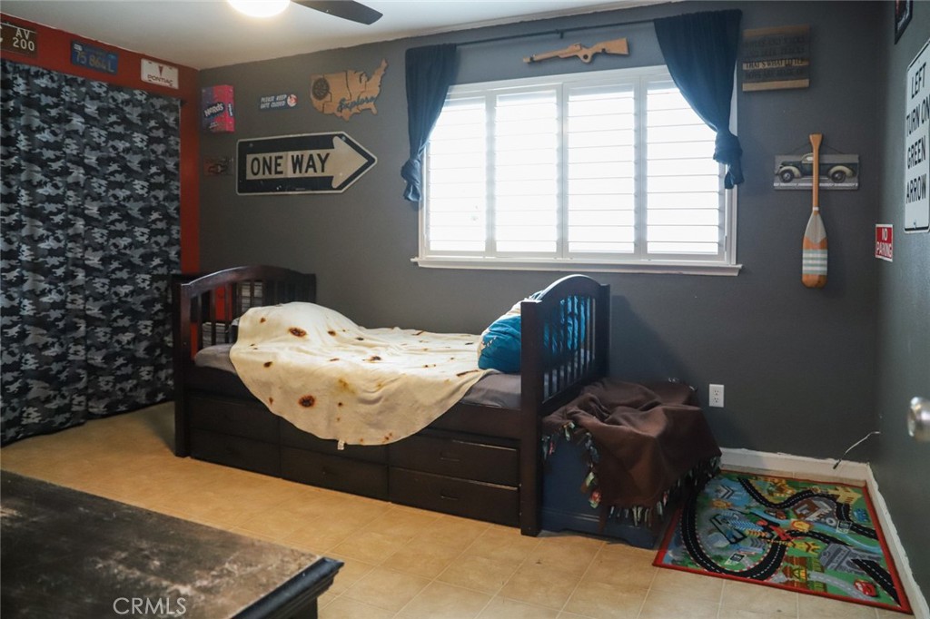 33478 Spreading Oak Ln, Auberry, CA 93602