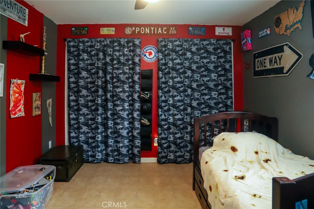 33478 Spreading Oak Ln, Auberry, CA 93602