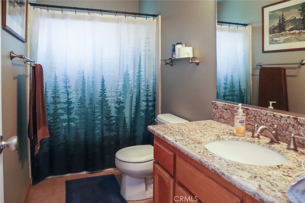 33478 Spreading Oak Ln, Auberry, CA 93602