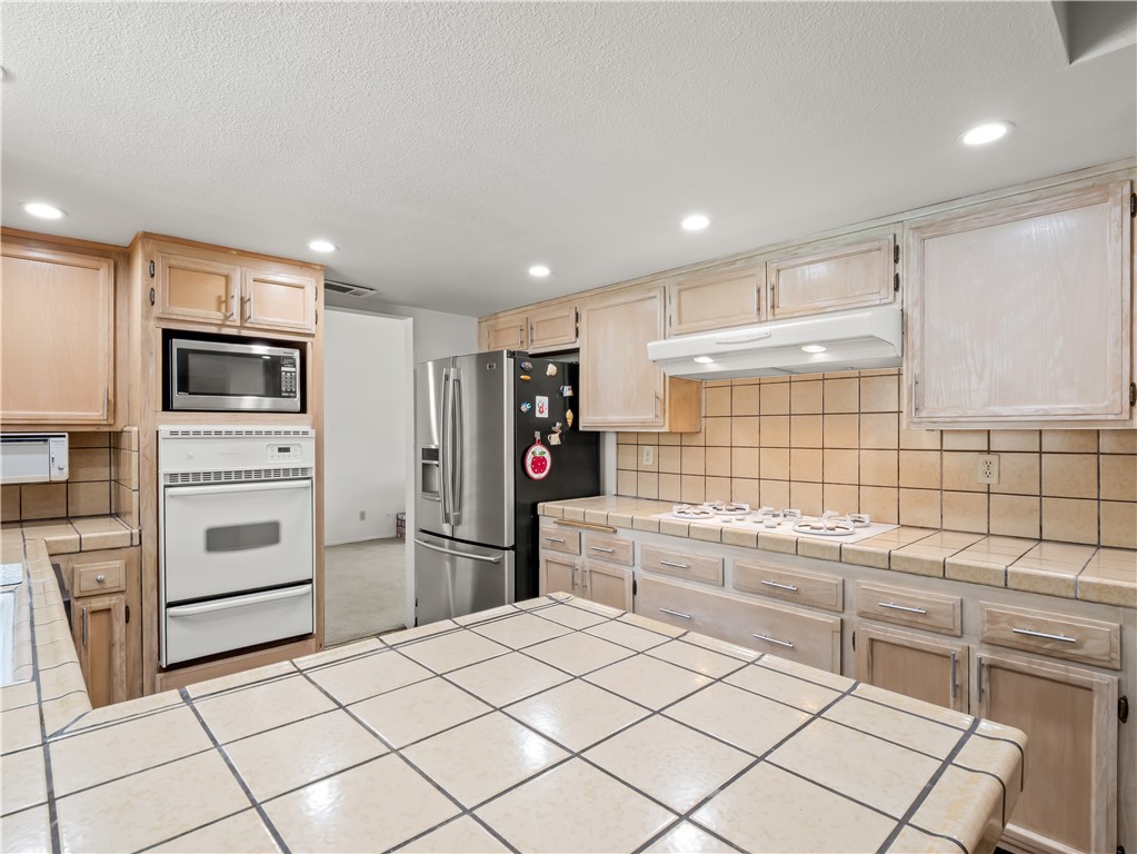 5197 E Hamilton, Fresno, CA 93727