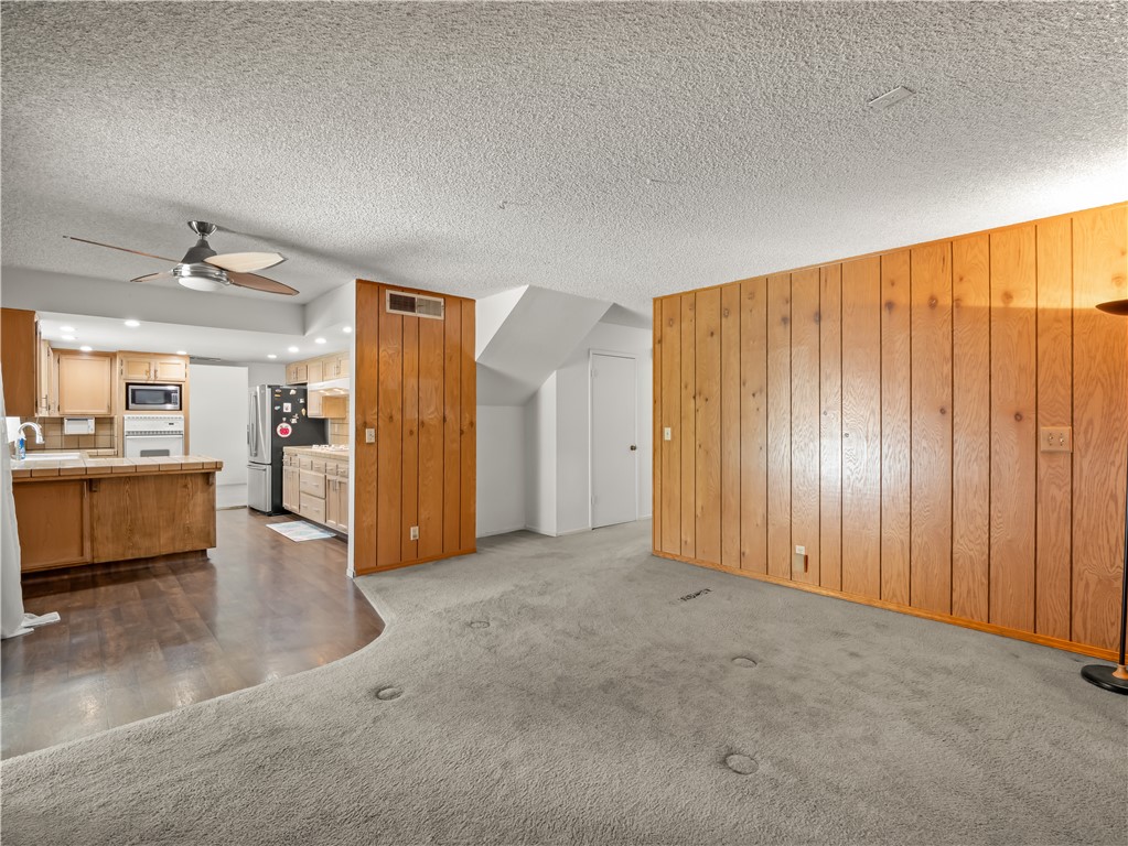 5197 E Hamilton, Fresno, CA 93727