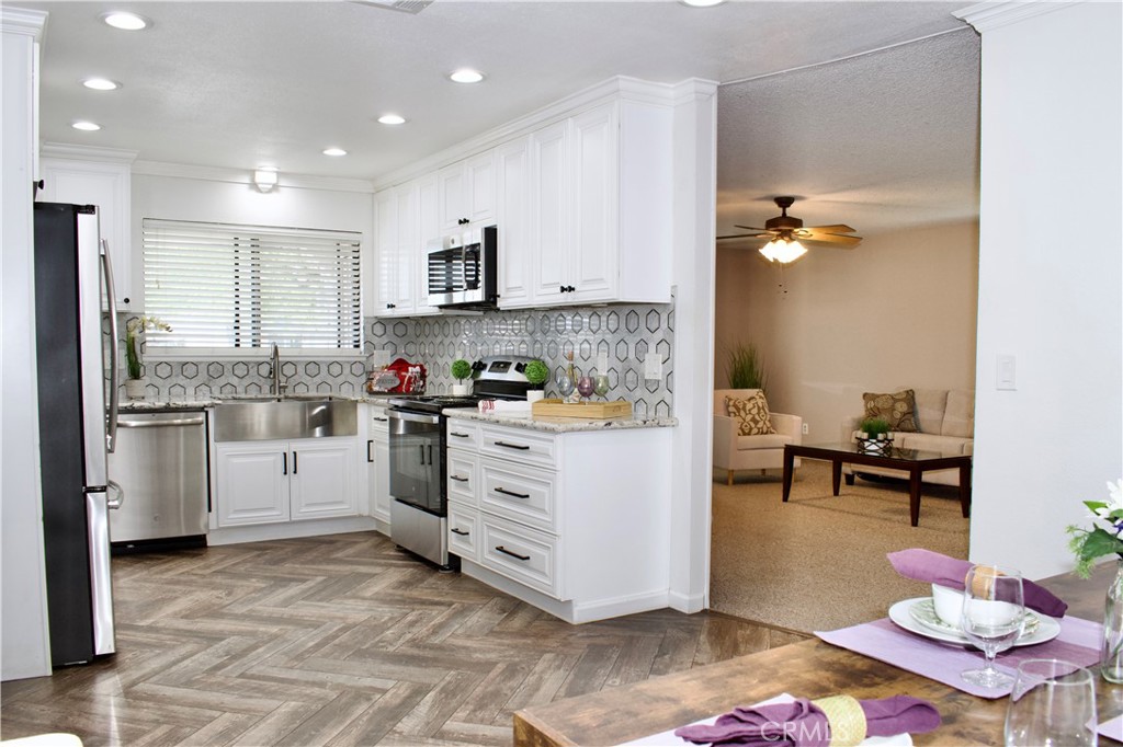 1721 Holland Ave, Clovis, CA 93611