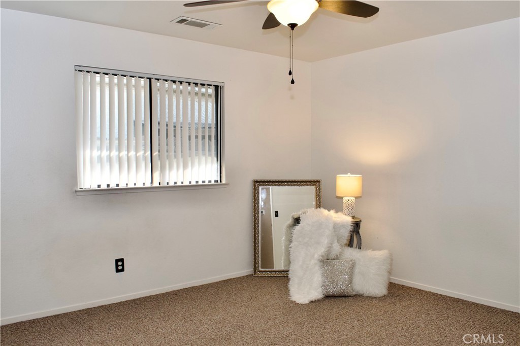 1721 Holland Ave, Clovis, CA 93611