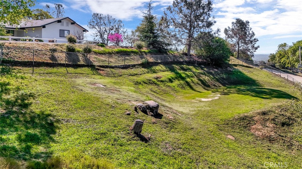 33867 Jennifer Ct, Coarsegold, CA 93614