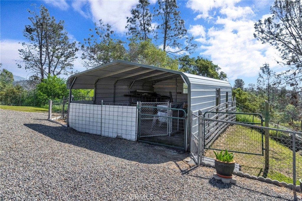 33867 Jennifer Ct, Coarsegold, CA 93614