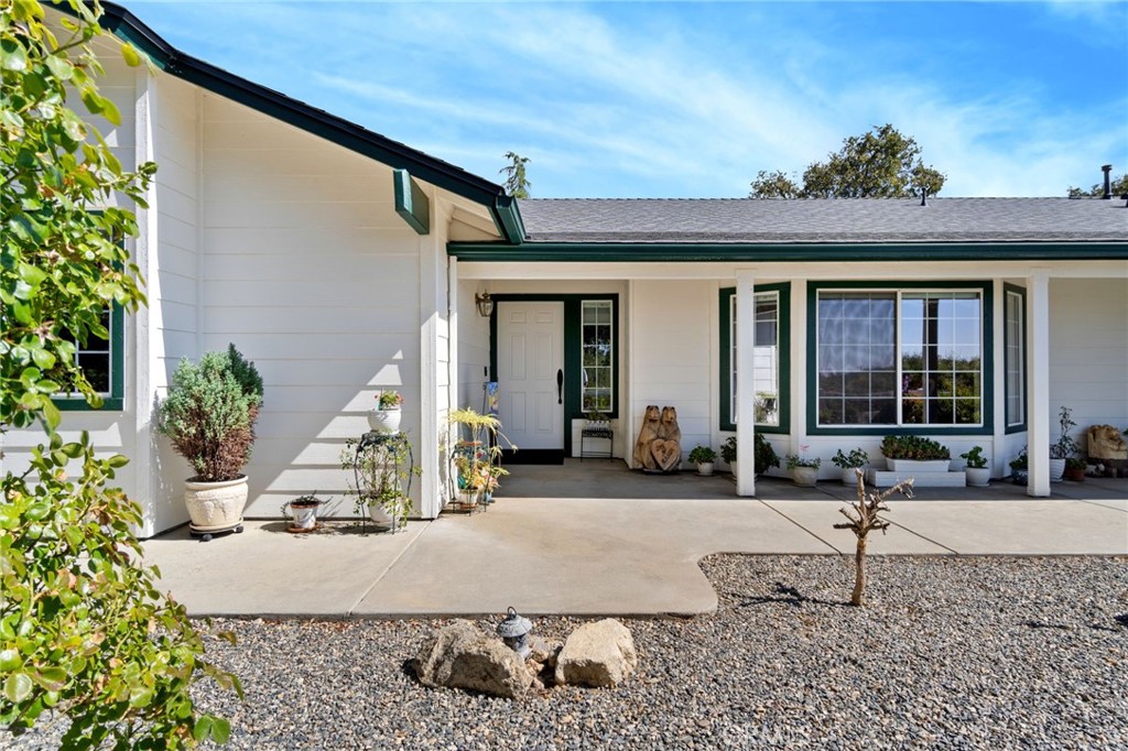 33867 Jennifer Ct, Coarsegold, CA 93614