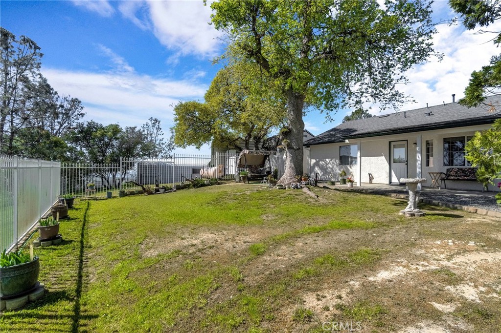 33867 Jennifer Ct, Coarsegold, CA 93614