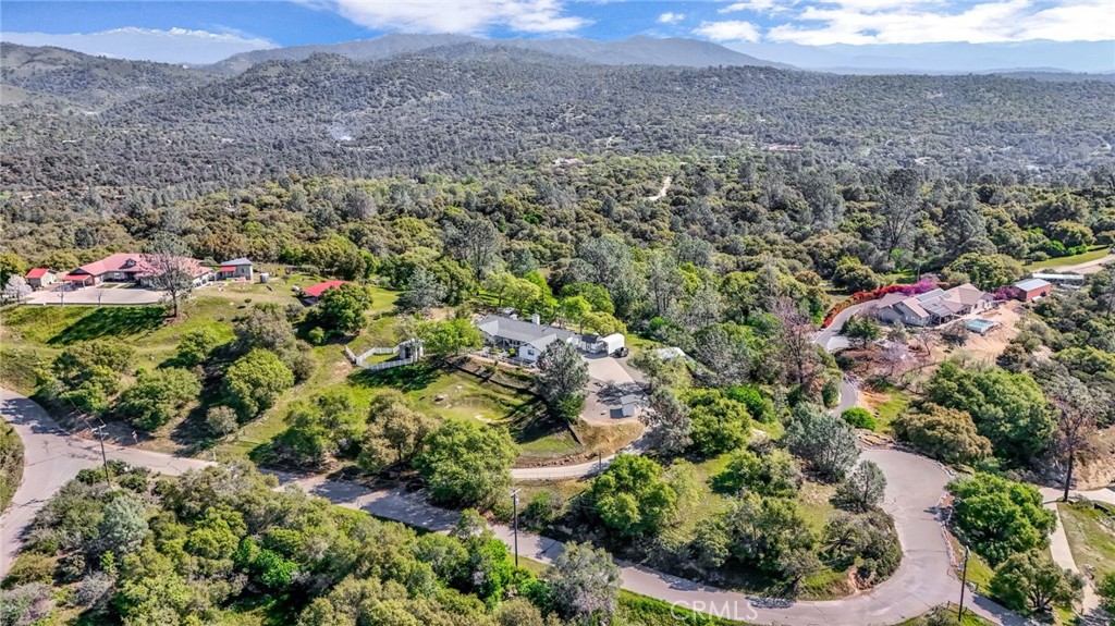 33867 Jennifer Ct, Coarsegold, CA 93614