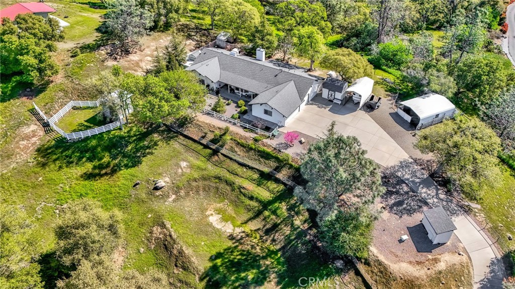 33867 Jennifer Ct, Coarsegold, CA 93614