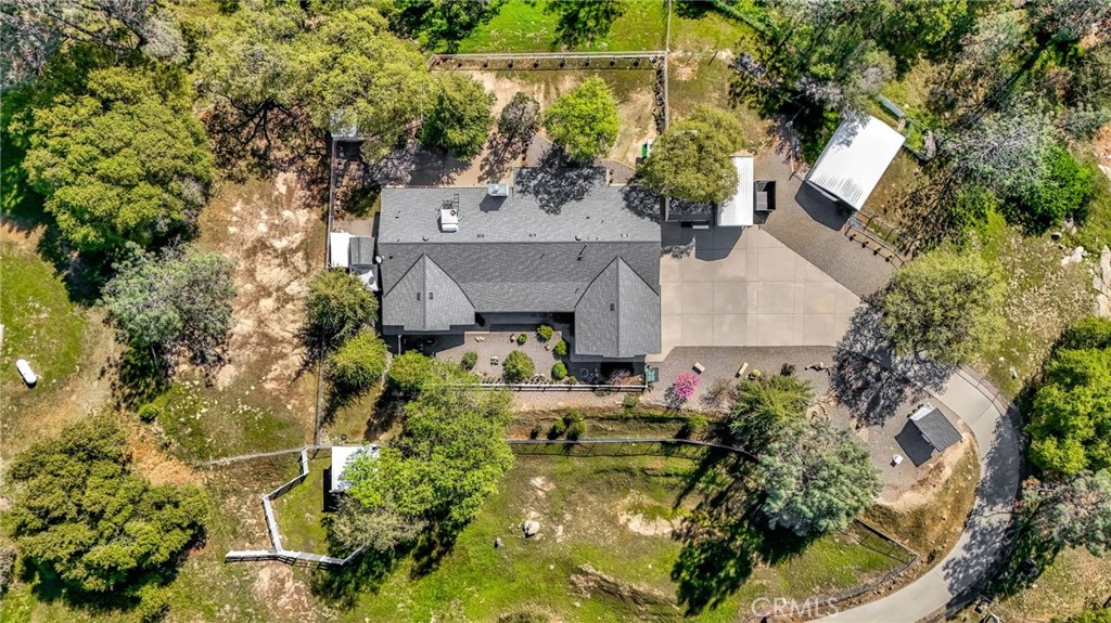 33867 Jennifer Ct, Coarsegold, CA 93614