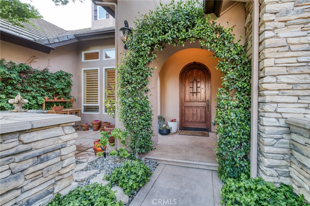 3350 E Via Montiano, Clovis, CA 93619