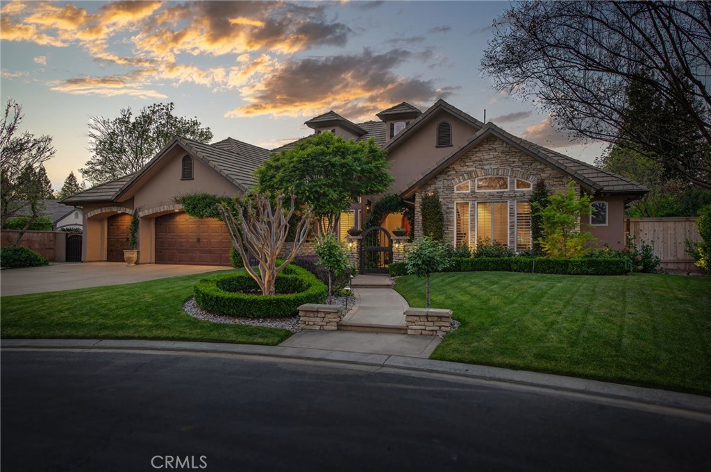 3350 E Via Montiano, Clovis, CA 93619