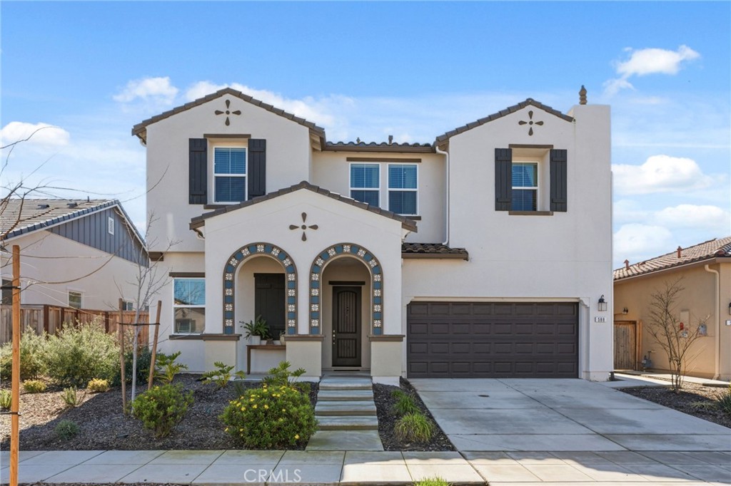 588 Overstone Ave, Madera, CA 93636