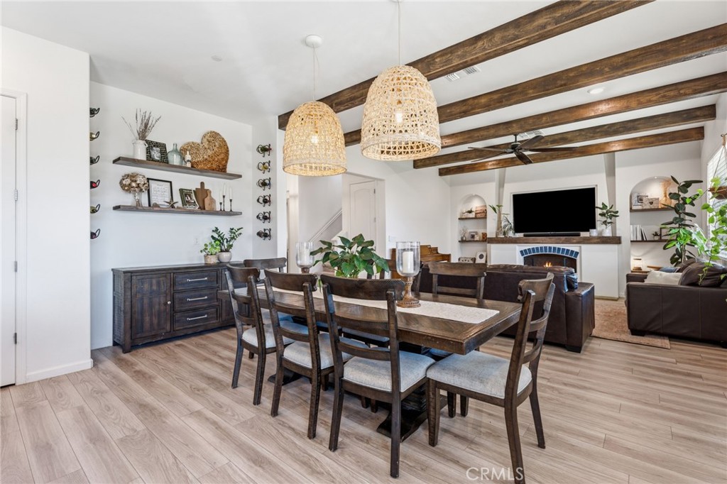 588 Overstone Ave, Madera, CA 93636