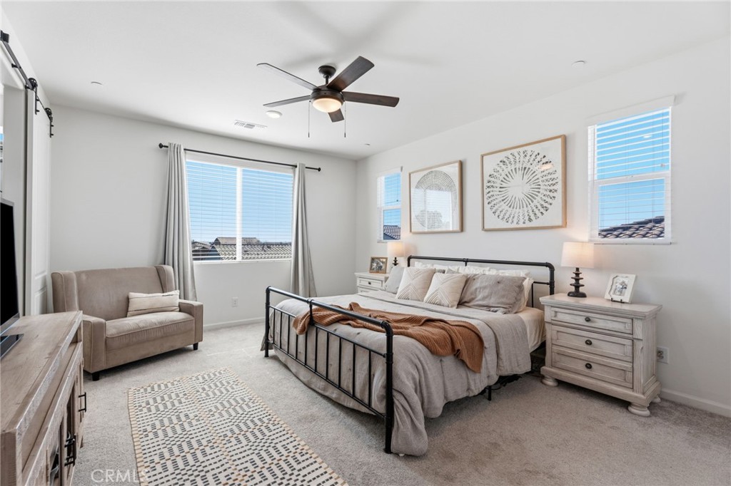 588 Overstone Ave, Madera, CA 93636